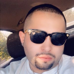 Meet your Posher, Joshua